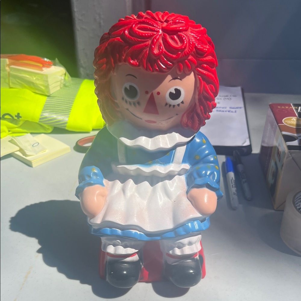 Vintage Raggedy Ann plastic bank circa 1972 #Z-8